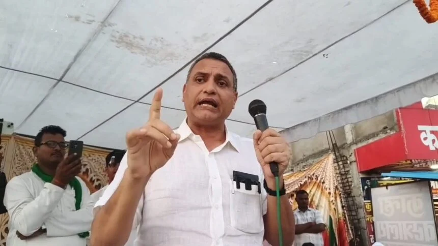 कैमूर में बक्सर से राजद सांसद सुधाकर सिंह ने मंच से नीतीश कुमार पर बोला हमला 1