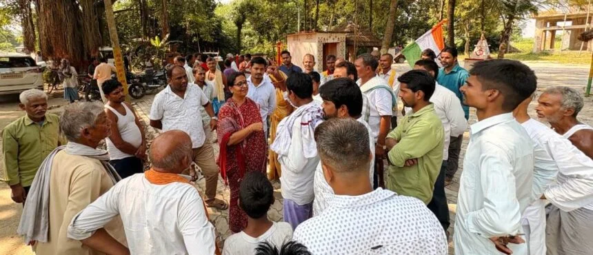 महांगठबंधन के संभावित प्रत्याशी सह पूर्व विधायक अमिता भुषण ने की गेंहरपुर पंचायत में पद यात्रा, मिला जनता से आशीर्वाद 1
