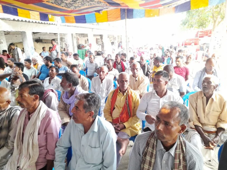 तेघड़ा में सीपीआई उम्मीदवार के विरोध में सीपीआई के कार्यकर्ताओं ने खोला मोर्चा 1