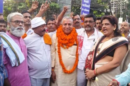 समस्तीपुर नगर निगम के उप महापौर राम बालक पासवान ने कल्याणपुर सुरक्षित विधानसभा सीट से जनसुराज के प्रत्याशी ने कराया नामांकन 24