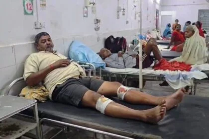 जुआ खेलने से मना करने पर अपराधियों ने एक व्यक्ति को मारी गोली,घायलावस्था में चल रहा इलाज,पुलिस कर रही है जांच 29