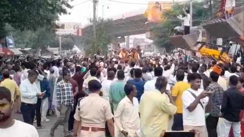 बेगूसराय में नॉमिनेशन के अंतिम दिन एनडीए समर्थित उम्मीदवार भाजपा के कुंदन कुमार ने किया नॉमिनेशन 3