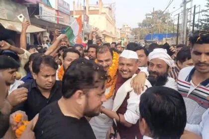 नालंदा में बिगड़ी महागठबंधन की सियासी केमिस्ट्री, दो उम्मीदवार एक सीट, बिहार शरीफ में लाल झंडा सीपीआई बनाम हाथ का निशान कांग्रेस 30