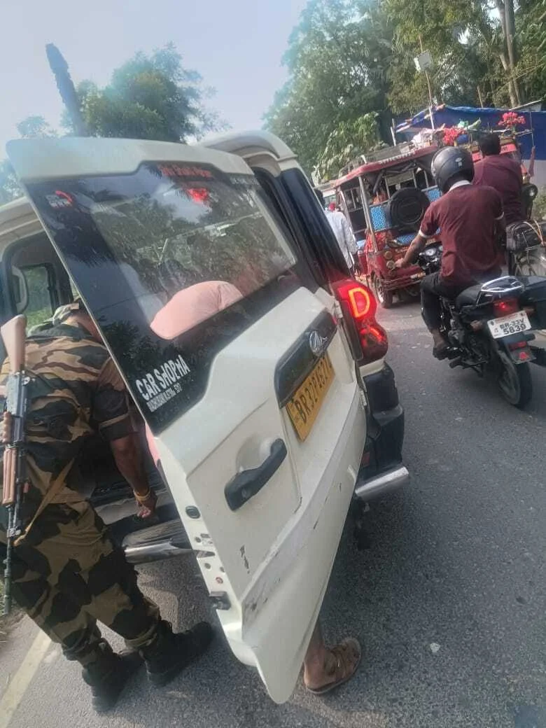 विधानसभा चुनाव को लेकर प्रशासन सतर्क : हरिचक सीमा पर चला सघन वाहन जांच अभियान 3