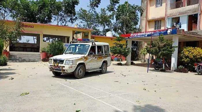 अज्ञात चोरो ने घर रखे आभूषण समेत 20 हजार नगद लेकर हुआ फरार 1