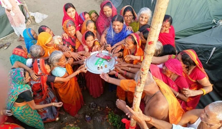 संक्रांति से लेकर संक्रांति तक कल्पवास मेला को लेकर किया गया हनुमंत ध्वज का ध्वजारोहण 1