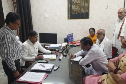 बेगूसराय के तेघड़ा विधानसभा क्षेत्र से भाजपा के बागी उम्मीदवार ललन कुवंर ने अपना नामांकन लिया वापस 10