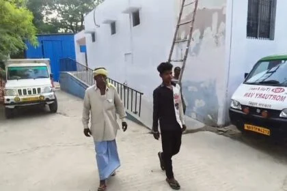 बेगूसराय में एक बार फिर गूंजा अपराध का तांडव, धारदार हथियार से युवक की निर्मम हत्या, इलाके में दहशत का माहौल 21