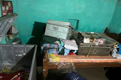 बछवाड़ा में अज्ञात चोरो ने घर का ताला तोड़कर करीब तीन लाख रूपये का जेवरात समेत नगद लेकर हुआ फरार 15