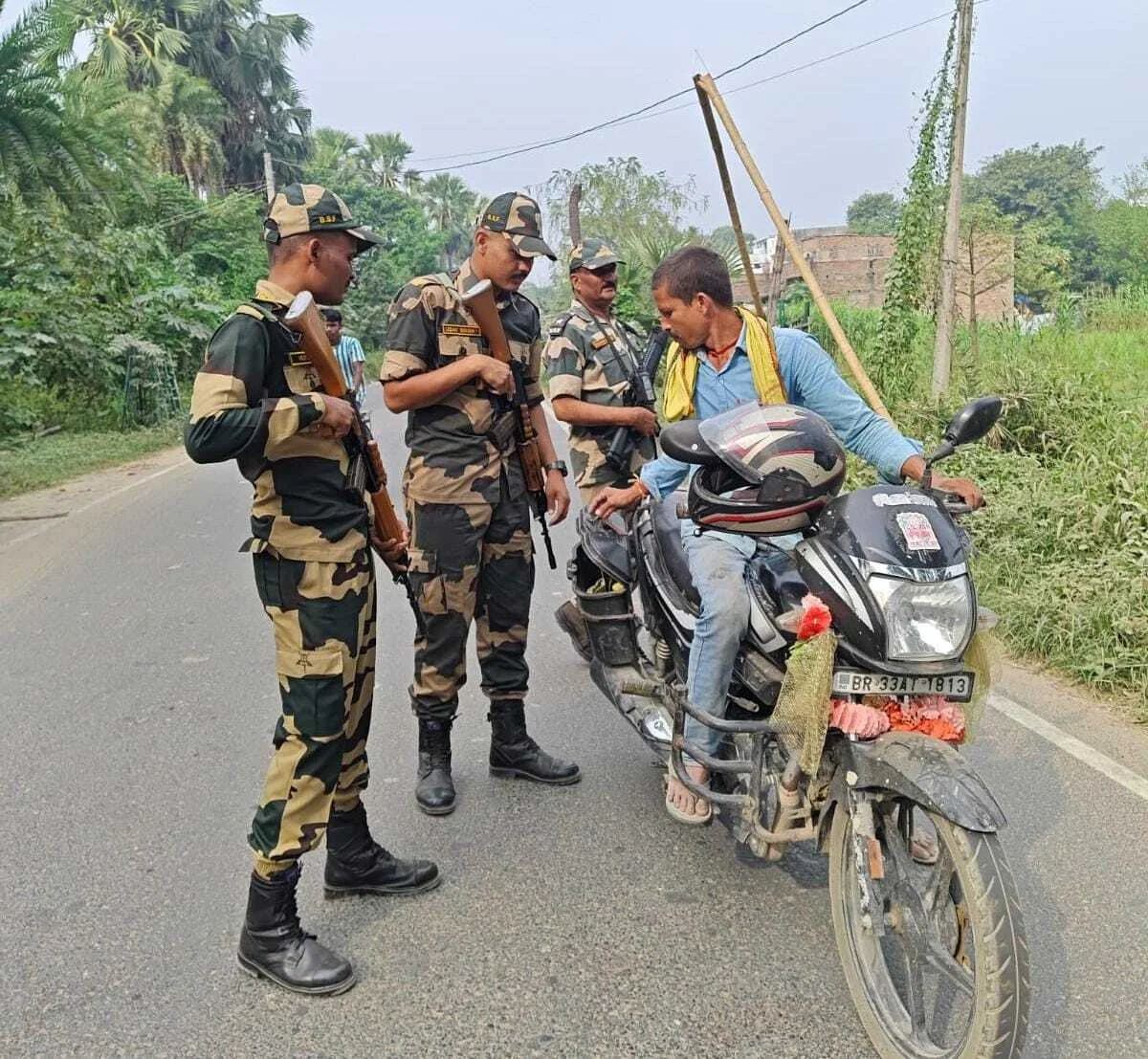 बिहार विधान सभा चुनाव को लेकर सघन वाहन जांच अभियान तेज 2