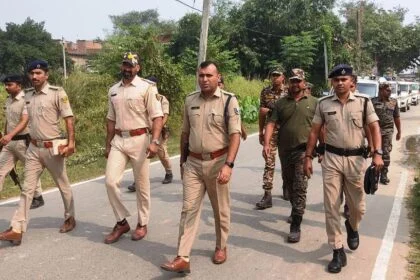 बेगूसराय पुलिस पर पथराव मामले में तीन महिलाएं हुई गिरफ्तार, पुलिस कर रही है पुछताछ 17