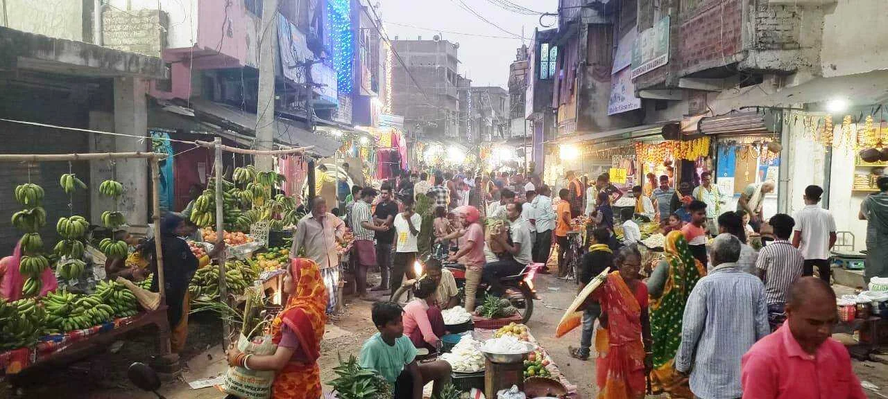 सूर्य की उपासना के साथ-साथ सामाजिक समरसता और पारिवारिक एकता का भी प्रतीक है छठ पर्व 3