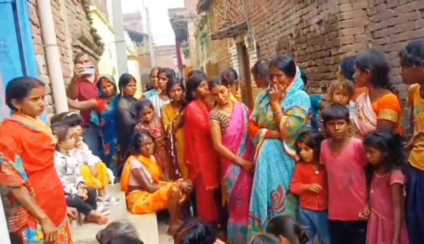 छठघाट पर नहाने के दौरान पांच लोग डूबे, तीन का शव बरामद, गोतोंखोरो द्वारा दो शवो की तालाश जारी 1