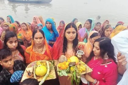 बछवाड़ा प्रखंड में उगते सूर्य को अर्घ्य के साथ ही चार दिवसीय छठ महापर्व संपन्न 6