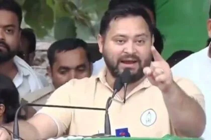 तेजस्वी बोले - नीतीश कुमार से बिहार नहीं चलने वाला है, अब नौजवानों का जमाना है 32
