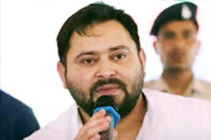 बिहार विधानसभा चुनाव को लेकर 2400 सेक्टर पदाधिकारियों व पोलियो पार्टी का एक दिवसीय प्रशिक्षण बीपी प्लस टू हाइ स्कूल व एम आरजेडी कॉलेज आयोजित 17