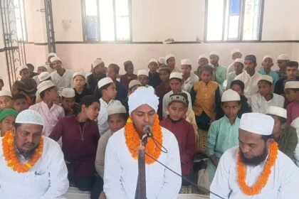 समस्तीपुर: दारुलउलूम तजवीदुलकुरआन में मोहम्मद अबूज़र के हाफ़िज़-ए-कुरान बनने पर विशेष दुआ का आयोजन 2