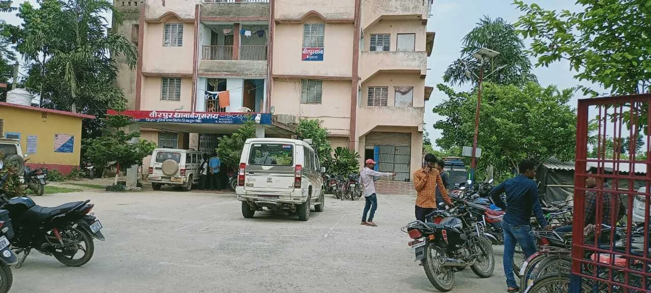 वीरपुर पुलिस ने दो अलग-अलग मामलों के नामजद आरोपी को किया गिरफतार 2