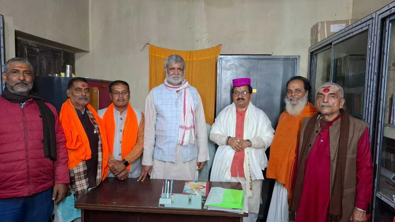 संस्कृत से ही संस्कृति और संस्कार बचेगा - मृत्युंजय कुमार झा 4