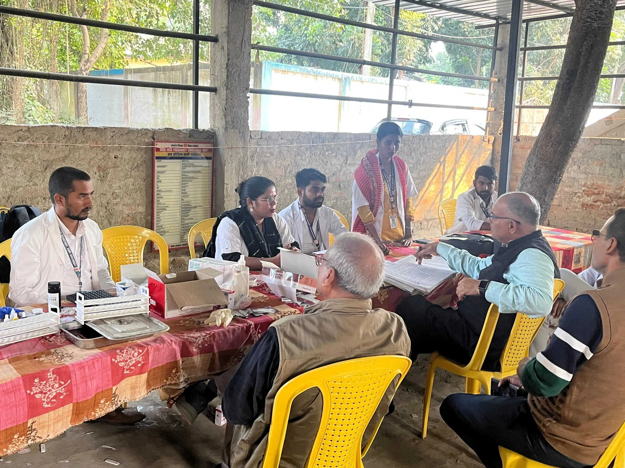 बेगूसराय सिविल सर्जन ने पीएचसी भगवानपुर का किया निरीक्षण, अवैध वसूली और जेनरेटर लापरवाही पर कार्रवाई के संकेत 2