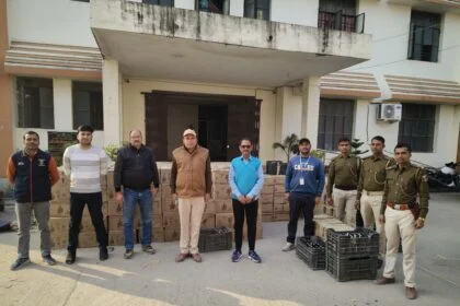 समस्तीपुर में उत्पाद विभाग की बड़ी कार्रवाई: ताजपुर से 3627 लीटर विदेशी शराब बरामद, कारोबारी फरार 12