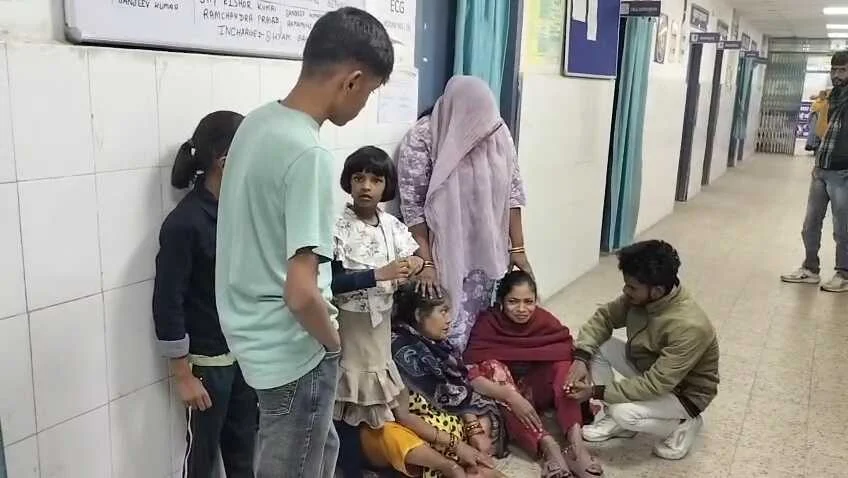 कैमुर में भीषण सड़क हादसा: बाइक-ट्रैक्टर की टक्कर में बसपा के सक्रिय कार्यकर्ता की मौत, एक गंभीर घायल 2