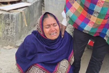 बेगूसराय में भीषण सड़क हादसा - ट्रक की चपेट में आने से मां-बेटे की दर्दनाक मौत, इलाके में मचा कोहराम 16