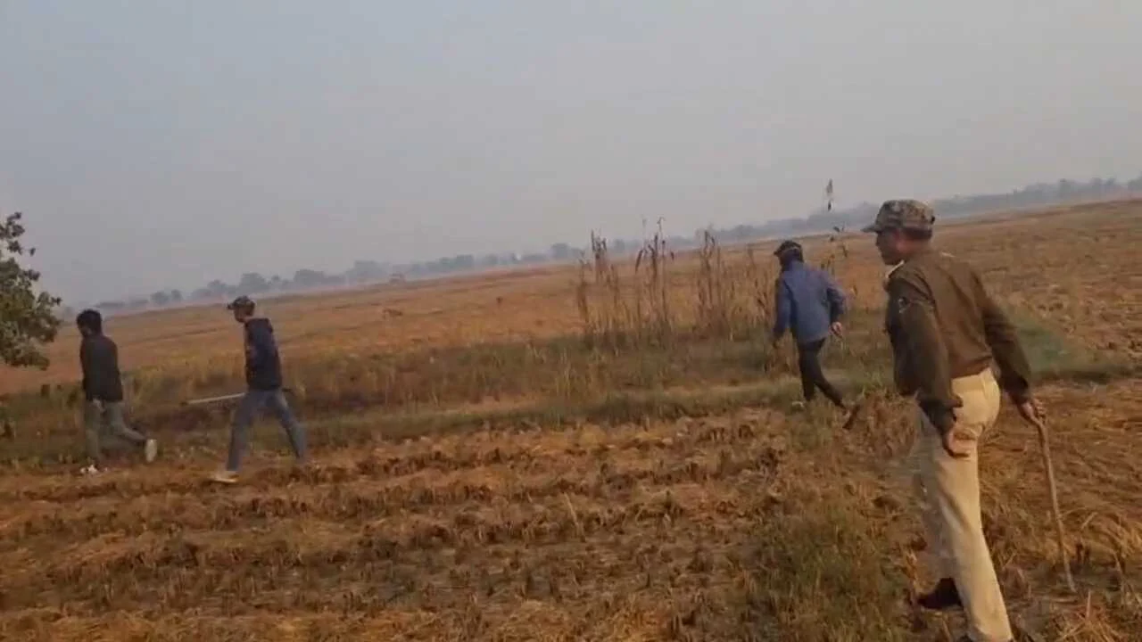 ​नालंदा के अस्थावां में छापेमारी के दौरान शराब माफियाओं और उत्पाद विभाग की टीम के बीच गोलीबारी, 5 के खिलाफ FIR दर्ज 3