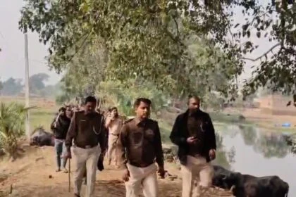 ​नालंदा के अस्थावां में छापेमारी के दौरान शराब माफियाओं और उत्पाद विभाग की टीम के बीच गोलीबारी, 5 के खिलाफ FIR दर्ज 16