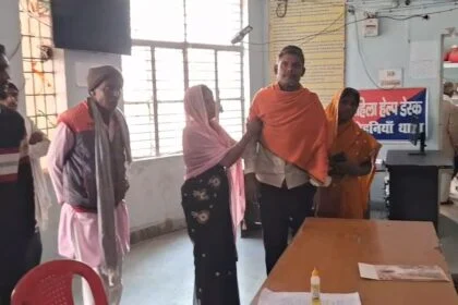 कैमुर: बकरी चराने के विवाद में दो पक्षों के बीच जमकर चले लाठी–डंडे, तलवार लहराने का वीडियो हुआ वायरल, 14 पर FIR, तीन गिरफ्तार 6