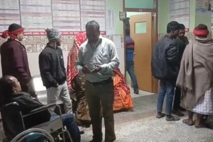 बेगूसराय के NH-28 पर भीषण सड़क हादसा, टेंपो सवार आधा दर्जन लोग गंभीर रूप से घायल 2