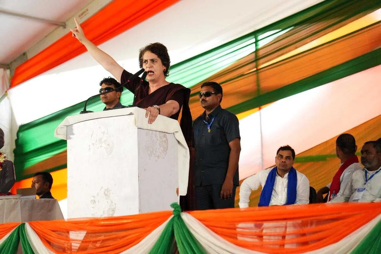 बीस साल से एनडीए की सरकार, बिहार अभी भी बेरोजगार और असुरक्षित - प्रियंका गांधी 4