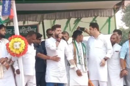 नालंदा: अस्थावां विधानसभा और हिलसा विधानसभा में चिराग पासवान की जनसभा.एनडीए प्रत्याशी डॉ.जितेन्द्र कुमार और डॉ. पुष्पांजय और प्रेम मुखिया के समर्थन में की वोट की अपील 8