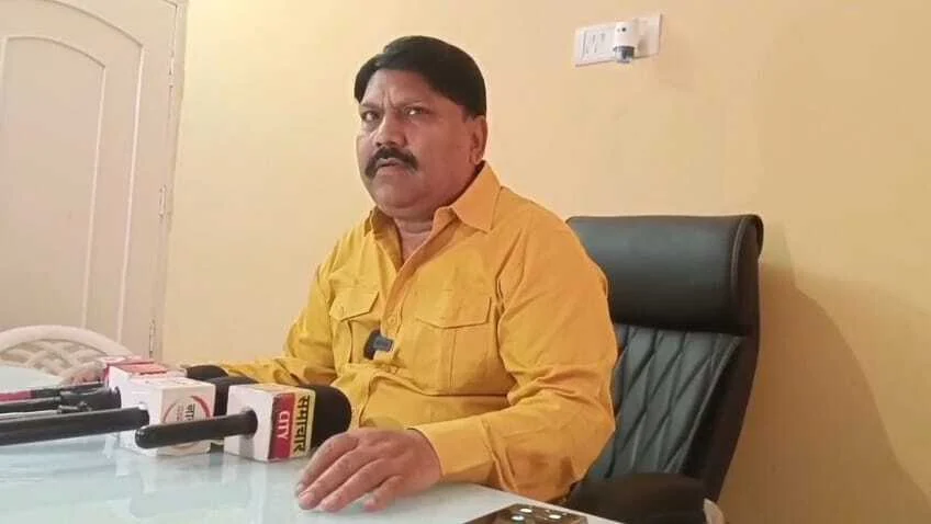 महागठबंधन पर फिर बरसे पूर्व विधायक पप्पू खान तेजस्वी पर साधा निशाना,बोले-‘राजद भाजपा का भय दिखाकर मुसलमानों का वोट लेती है 1