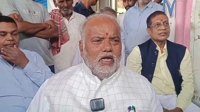 नालंदा: खेसारी पर बरसे मंत्री श्रवण कुमार, कहा नाचने-गाने वाले कलेक्टर नहीं बनते. बिहार में महागठबंधन का होगा सुपड़ा साफ 2