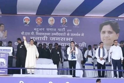 आजादी के 70 साल बाद भी एसी/एसटी और अतिपिछड़ा, अल्पसंख्यक समाज का नहीं हुआ विकास, केवल सरकार बनती और गिरती रही, बोली - बीएसपी प्रमुख मायावती 17