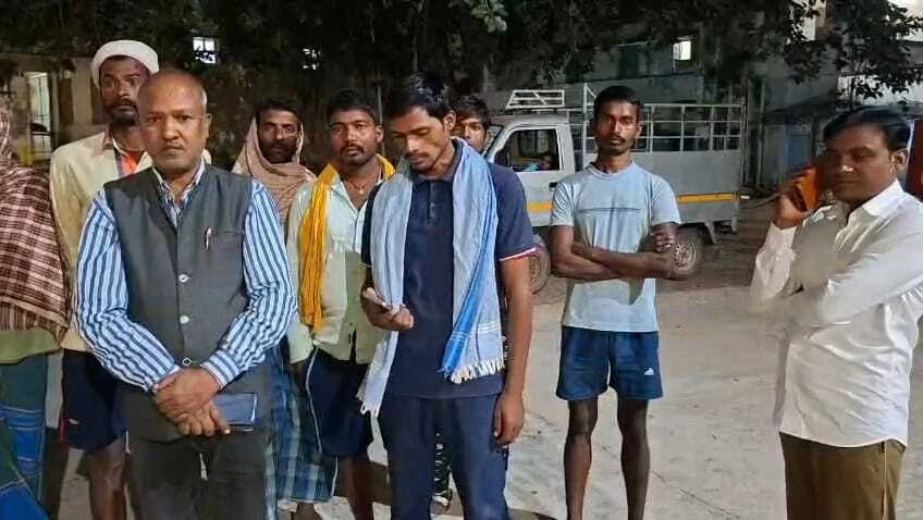 नालंदा में करंट की चपेट में आने से पति-पत्नी की मौत, जर्जर तारों पर ग्रामीणों ने बिजली विभाग पर लगाया लापरवाही का आरोप 2