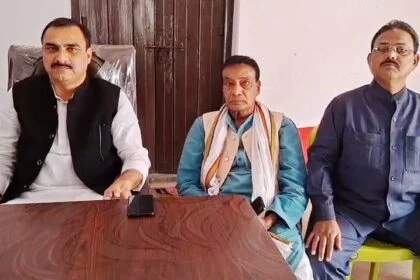 नालंदा: बिहार चुनाव पर कांग्रेस नेता उमैर खान का व्यान वोटर आईडी की धांधली ने निष्पक्षता पर लगाया दाग, चुनाव आयोग की भूमिका पर सवाल, बिहार में खुलेआम हुई वोट चोरी 10