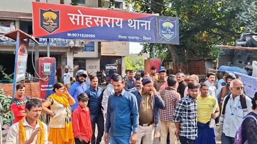 नालंदा: 48 घंटे बाद भी टेंट संचालक का नहीं मिला कोई सुराग, 25 नवंबर से गायब हैं टेंट संचालक, परिजन जता रहे हैं अनहोनी की आशंका 1