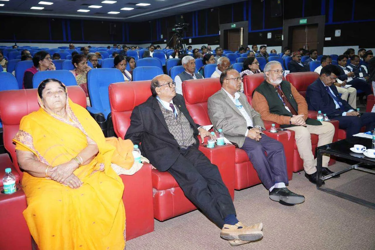 पूसा विवि: किसानों की अपेक्षाओं को पूरा करने के लिए पूरी शक्ति से करना होगा काम:-कुलपति डॉ. पांडेय 4