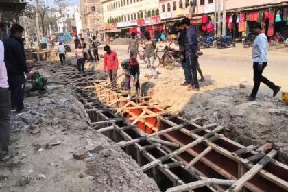 तेघरा वासियों को जल्द मिलेगी राहत: बारिश में नहीं डूबेगा बाजार, नाला निर्माण कार्य हुआ तेज 8