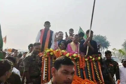 मंत्री बनने के बाद पहली बार बेगूसराय पहुंचे सुरेन्द्र मेहता, सिमरिया में गाजे-बाजे के साथ कार्यकर्ताओं ने किया जोरदार स्वागत 4