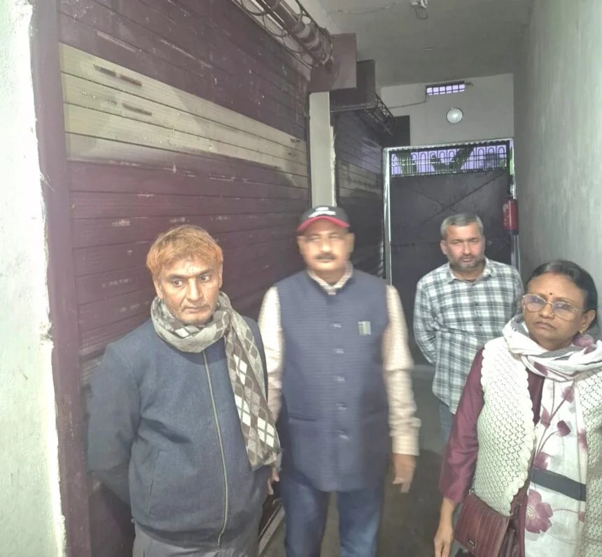 समस्तीपुर के कल्याणपुर में बड़ी कार्रवाई: निष्ठा पॉली क्लिनिक सील, न्यू मां भगवती सेवा सदन को बंद करने का आदेश 1