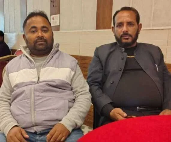 समस्तीपुर में अलाव की व्यवस्था की मांग, जिलाधिकारी को सौंपा गया ज्ञापन 1