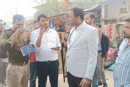 समस्तीपुर: भोला टॉकीज चौक पर आरओबी निर्माण की प्रक्रिया शुरू, एसडीओ ने किया स्थल निरीक्षण 2