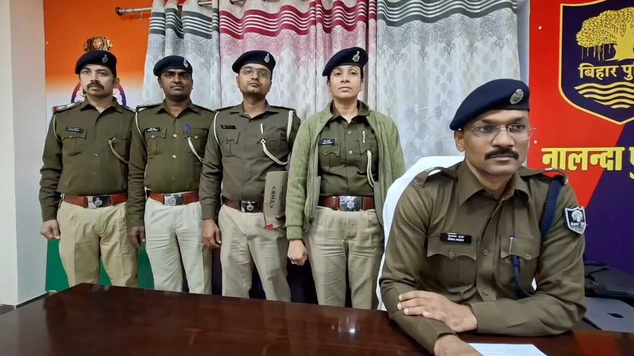 नालंदा पुलिस की बड़ी कार्रवाई लहेरी थाना क्षेत्र के शिक्षानगर में हुई बड़ी चोरी का 5 दिन में किया उद्भेदन, 6 अपराधी गिरफ्तार 3
