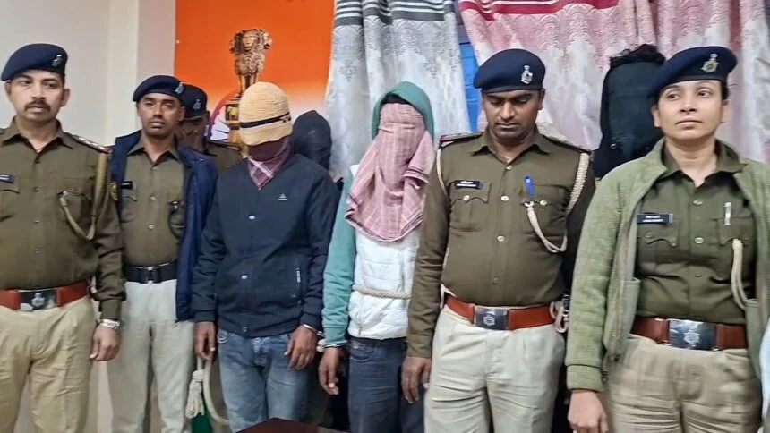 नालंदा पुलिस की बड़ी कार्रवाई लहेरी थाना क्षेत्र के शिक्षानगर में हुई बड़ी चोरी का 5 दिन में किया उद्भेदन, 6 अपराधी गिरफ्तार 1
