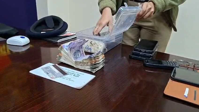 नालंदा पुलिस की बड़ी कार्रवाई लहेरी थाना क्षेत्र के शिक्षानगर में हुई बड़ी चोरी का 5 दिन में किया उद्भेदन, 6 अपराधी गिरफ्तार 4