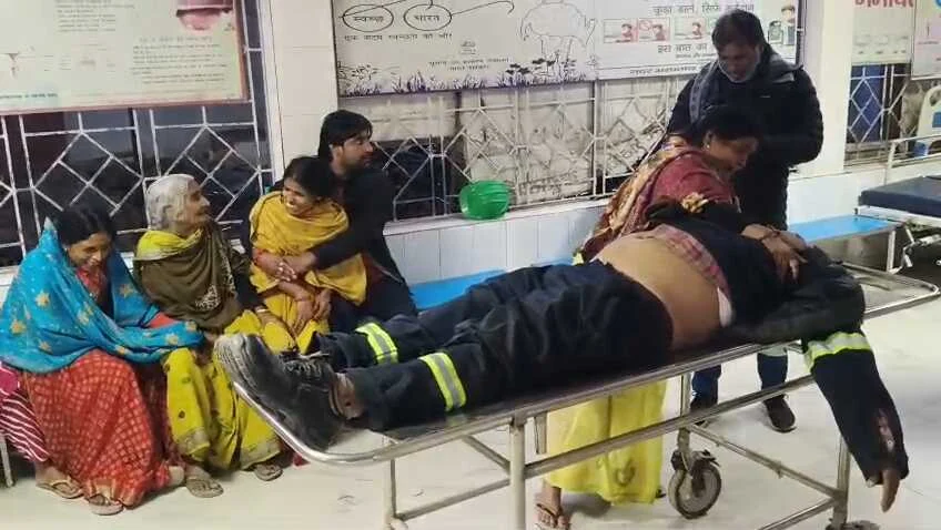 बेगूसराय: रिफाइनरी प्लांट में सुपरवाइजर की संदिग्ध मौत, मुआवजे की मांग को लेकर परिजनों का हंगामा 2