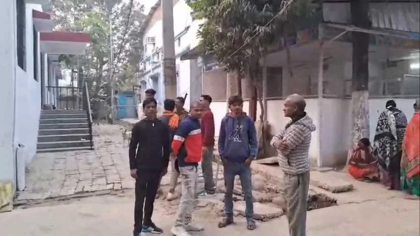 बेगूसराय: सबोरा गांव में महिला की संदिग्ध मौत, फंदे से लटका मिला शव; परिजनों ने जताई हत्या की आशंका 3